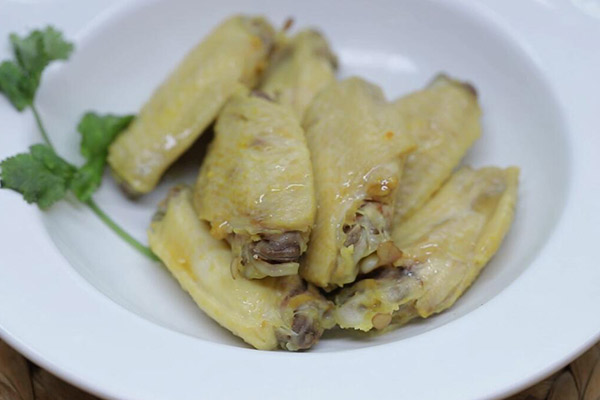 盐焗鸡翅的家常做法 鸡翅怎么做好吃