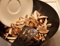 蘑菇鸡肉意面的做法步骤12
