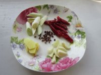 鲶鱼炖茄子的做法步骤2