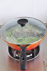 鲫鱼豆腐汤的做法步骤5