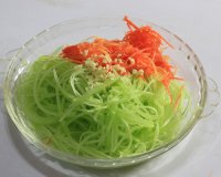 醋拌青笋萝卜丝的做法步骤5