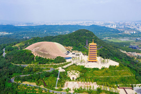 南京清明节旅游人多吗 清明节去南京穿什么