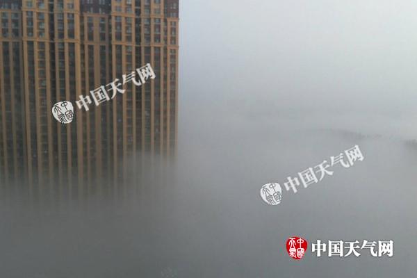 入秋来首轮大雾袭华北 东北等地多雨雪