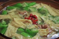 丝瓜腐竹汤的做法步骤8
