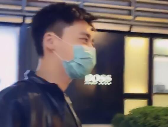李易峰劝架是怎么回事 李易峰劝架是什么情况