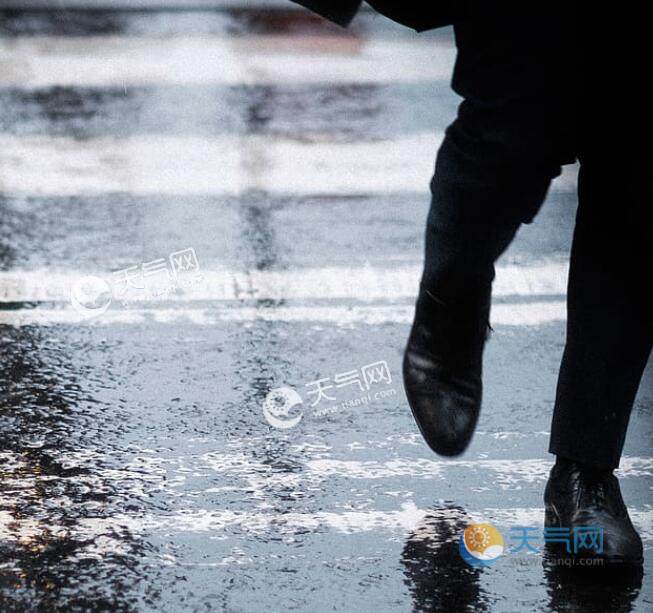 湖北未来3天强降雨维持 高考雨势猛烈考生注意出行