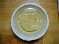 补肾健脾枸杞栗子银耳羹的做法步骤2