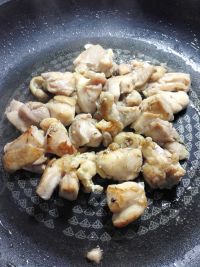 洋葱番茄汁鸡腿排的做法步骤7