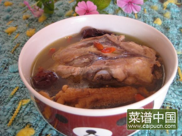 大枣参鸡汤