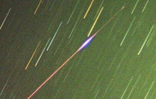 英仙座流星雨今夜迎极大值 每小时可见流星超100颗