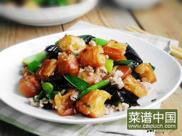 肉末炒油条