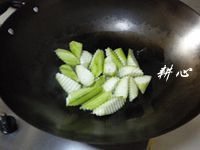 毛豆炒丝瓜木耳的做法步骤5