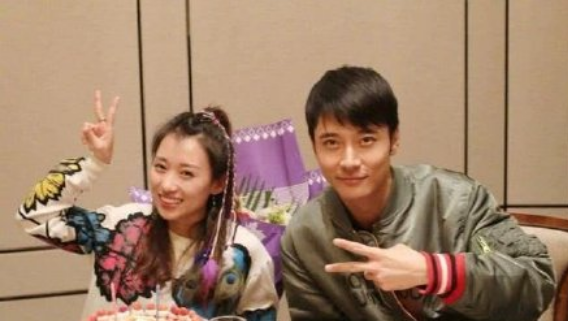 毕滢引咎辞职是怎么回事 张丹峰经纪人毕滢为什么会引咎辞职