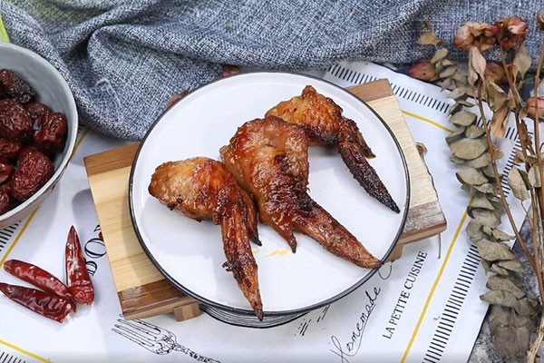 鸡翅包饭的做法 鸡翅包饭怎么做好吃