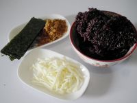 爆浆墨米饭团的做法步骤7