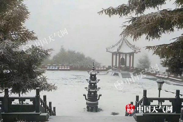 重庆河南等再遭暴雨 江南气温跳水将入秋