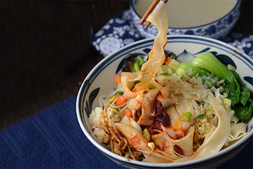 油泼面的做法 在家怎么做油泼面