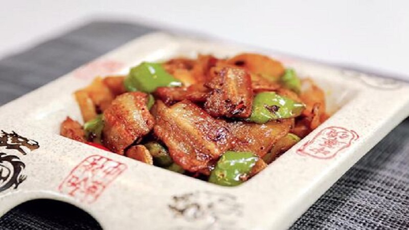 五花肉干煸土豆片的做法 五花肉干煸土豆片怎么做好吃