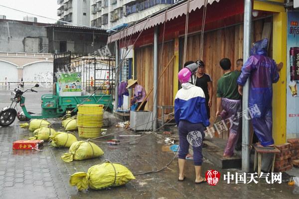 台风“卡努”登陆广东 