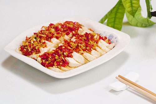 剁椒蒸豆腐的做法 怎么做剁椒蒸豆腐好吃