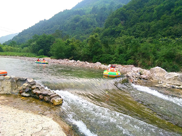 重庆哪里有漂流的地方 重庆周边漂流哪里好玩