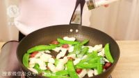 荷兰豆荸荠炒香肠的做法步骤7