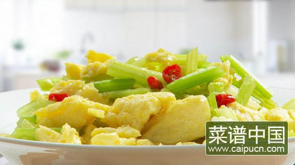 芹菜炒鸡蛋