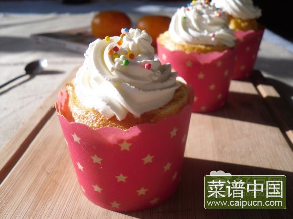 圣诞杯子蛋糕