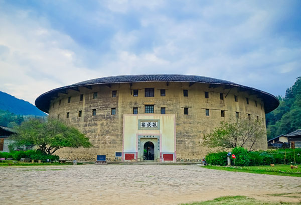 看福建土楼去哪里最好 福建著名土楼有哪几个
