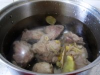 扁豆麦冬煲排骨的做法步骤7