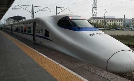 受暴雨天气影响 南铁赣州车站出现不同程度晚点或停运