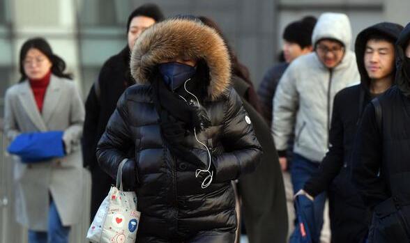 北京气温低迷局地伴有降雨 周末气温迅速攀升20℃以上