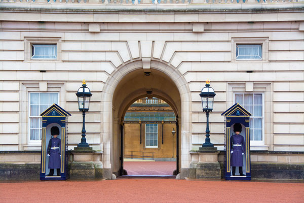 白金汉宫门票多少钱 白金汉宫怎么玩