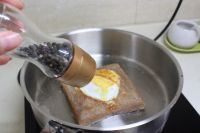 土司煎蛋的做法步骤8