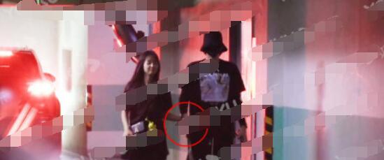 吴亦凡恋情是怎么回事 吴亦凡恋情疑曝光是真的吗