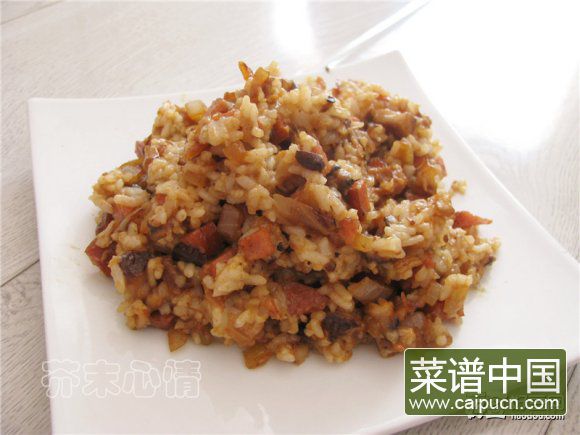 红肠香菇炒饭