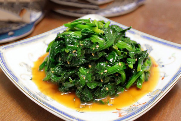 菠菜怎么烧好吃 凉拌菠菜的做法