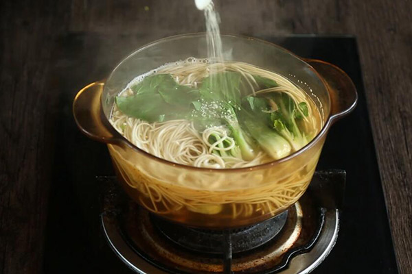 家常肉丝面怎么做 肉丝面的简单做法