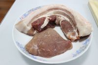 猪肉韭菜饺子的做法步骤1