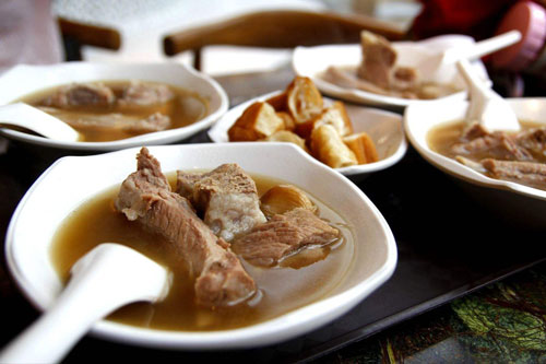 马来西亚肉骨茶的做法
