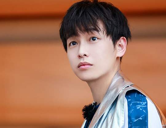 彭昱畅宣布恋情女友不是张婧仪？彭昱畅宣布恋情是怎么回事？