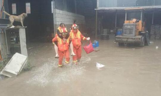 四川茂县强降雨致1人失联 已紧急避险转移群众2173人