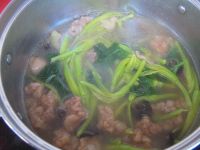 酥肉蔬菜汤的做法步骤8