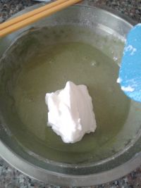 抹茶慕斯蛋糕的做法步骤12