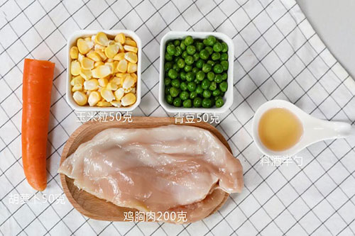 青豆红萝卜鸡丁的做法 青豆红萝卜鸡丁怎么做