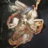 鸡煲蟹的做法步骤5
