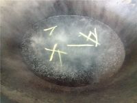 清蒸鲈鱼的做法步骤4