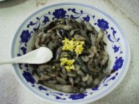 韭菜拌河虾的做法步骤4