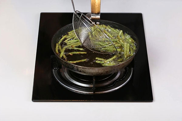 干煸豆角的家常做法 干煸豆角怎么做