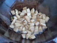 油焖栗子菇的做法步骤7